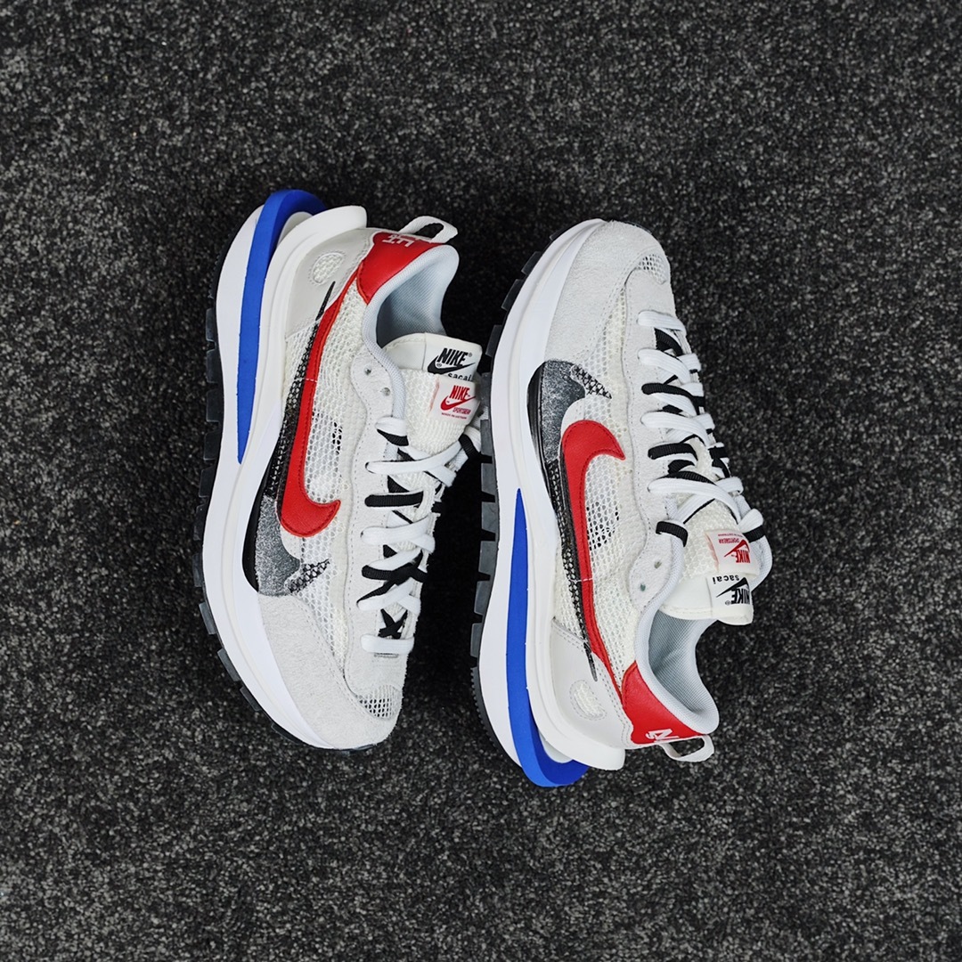 Nike x sacai Sneakers detail 2