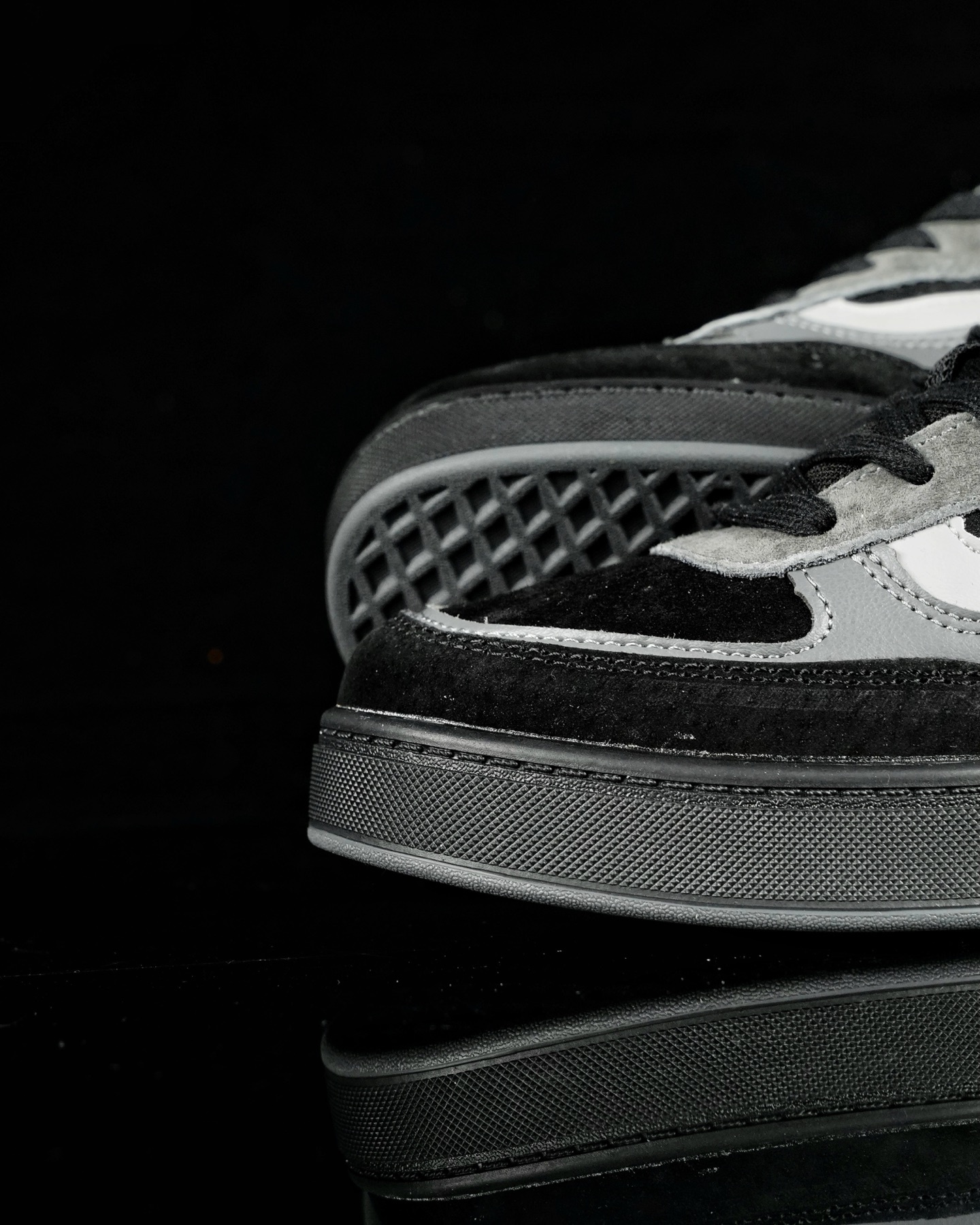 Vans Knu Skool Black Padded Tongue Chunky Sneakers