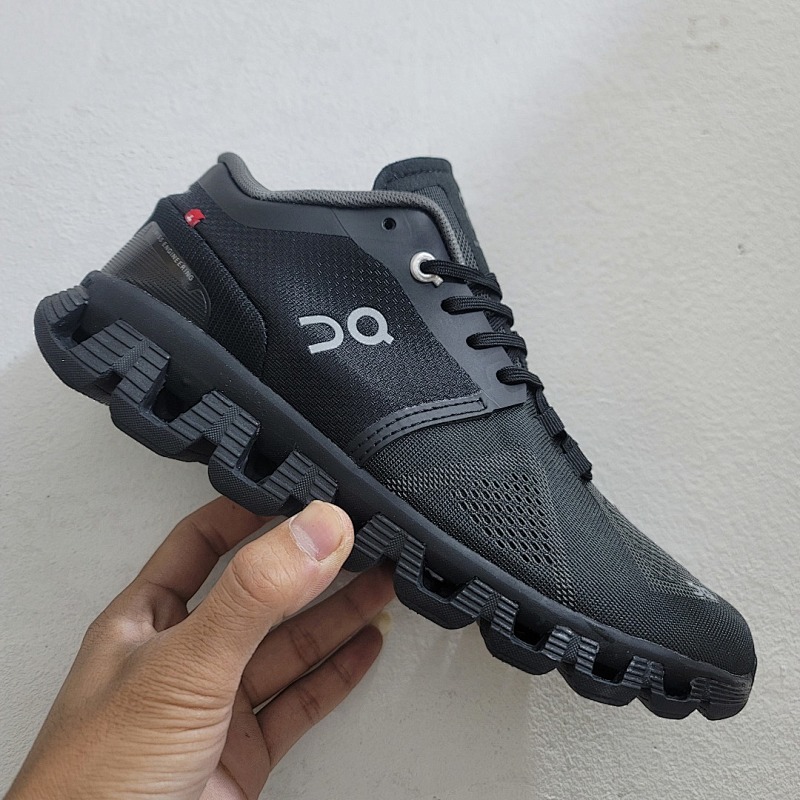 On Cloud 5 colour options