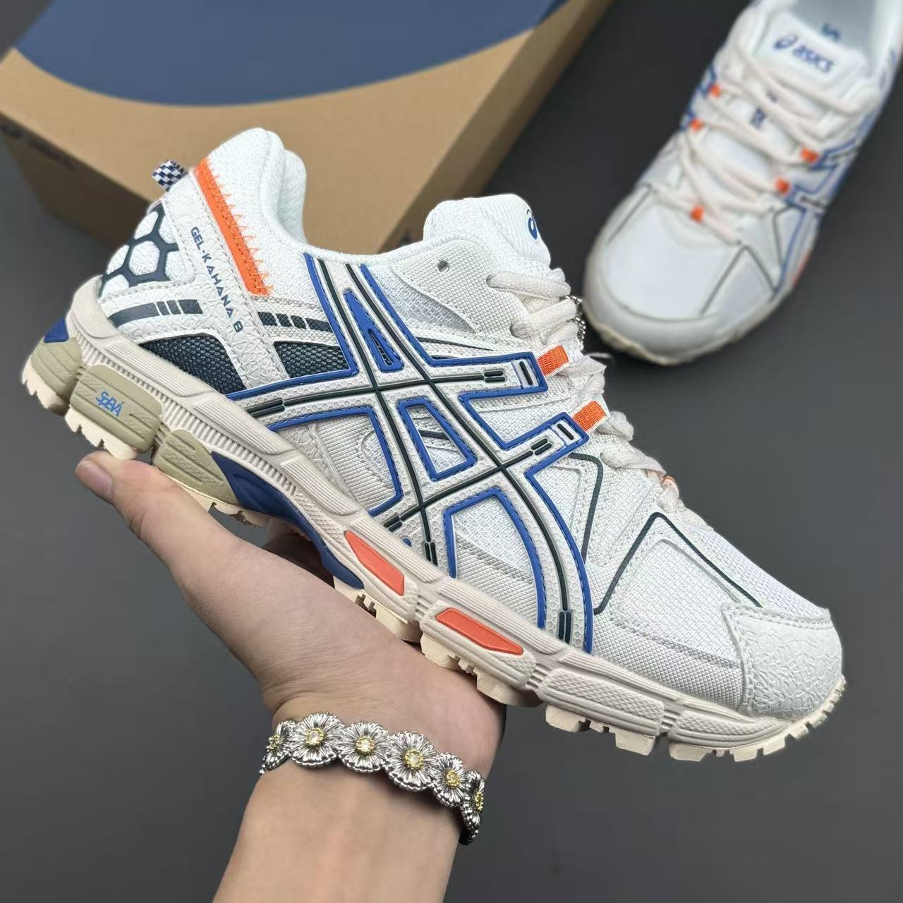 ASICS Gel-Kahana 8