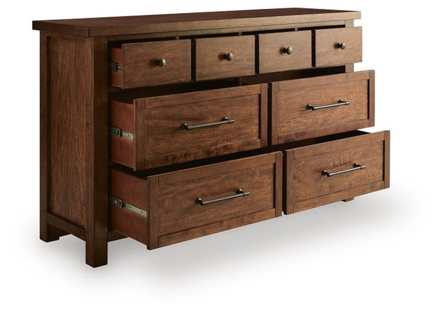 Kristiland 8 Drawer Dresser