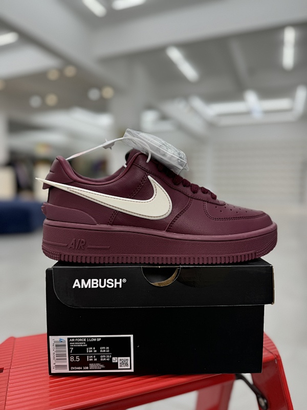 Nike Air Force 1