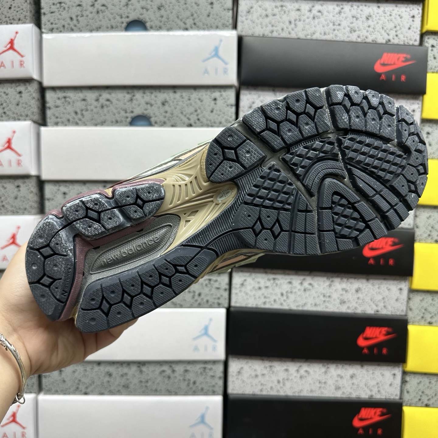 New Balance 1906 Sneakers detail 1