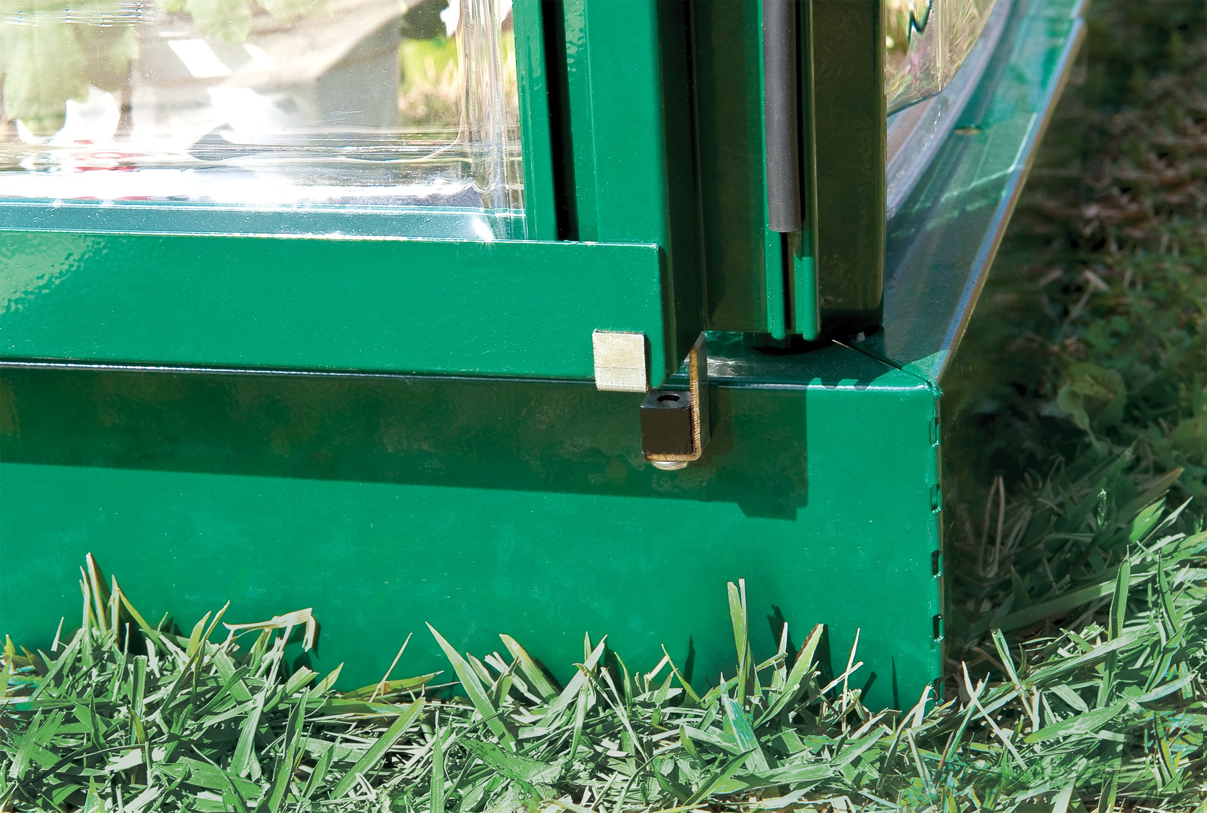 Canopia Hybrid 6' x 8' Greenhouse - Forest Green