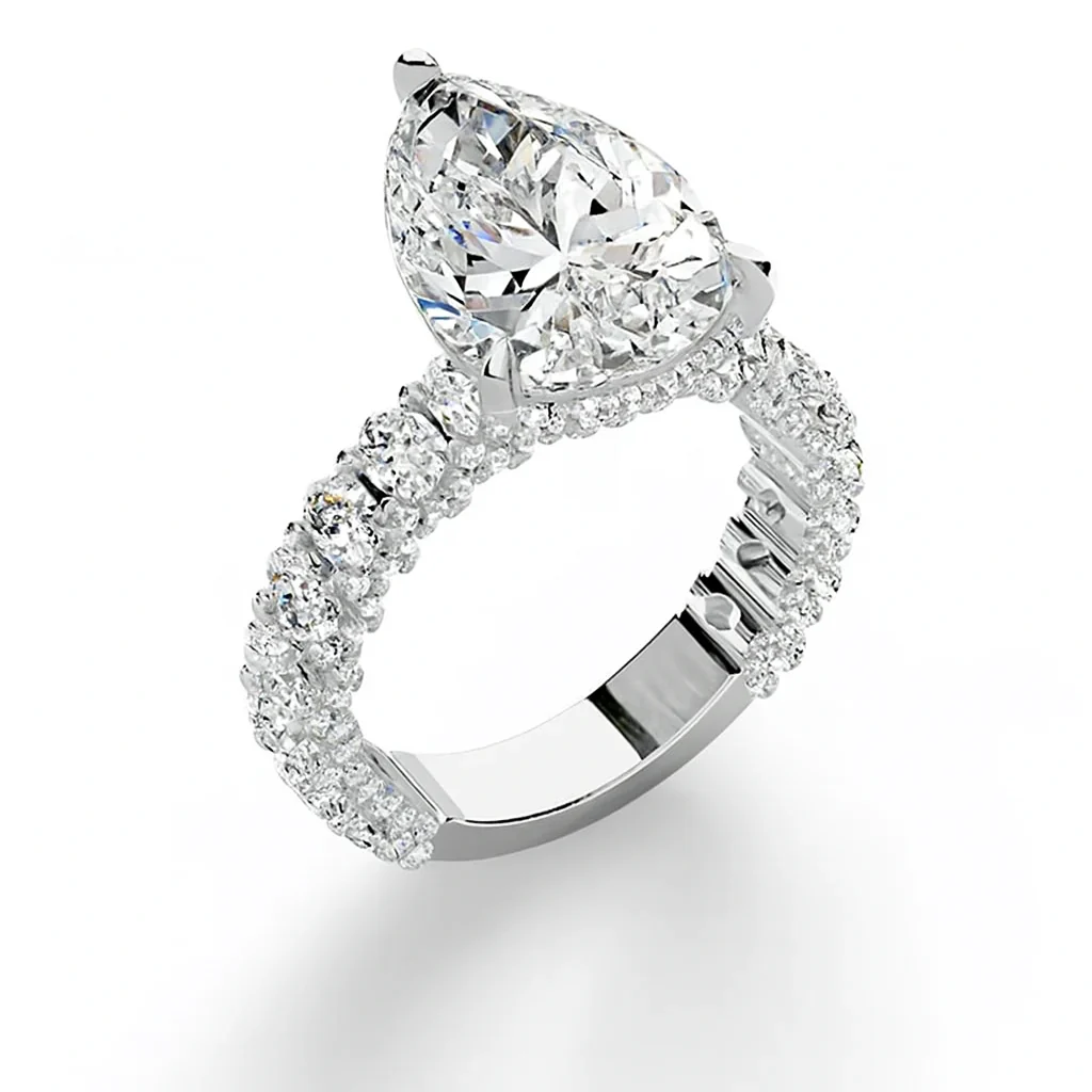 Pear Cut in Luna's Oval Design