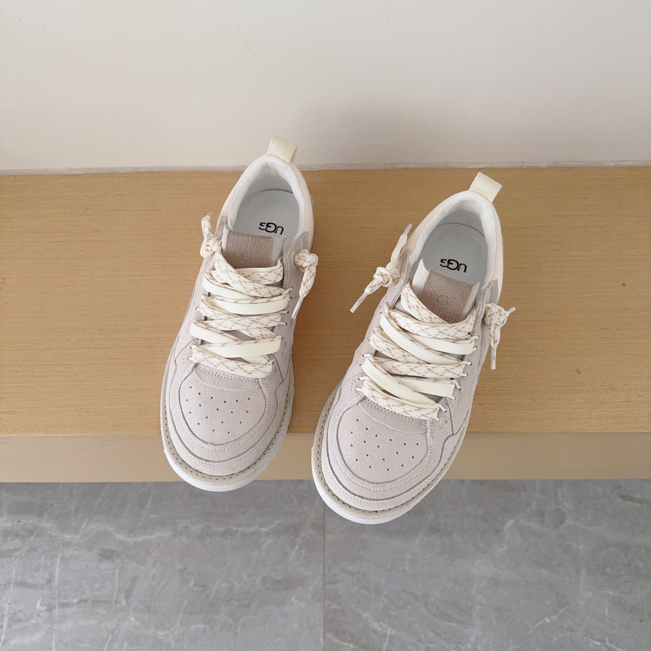 UGG Footwear Style 077