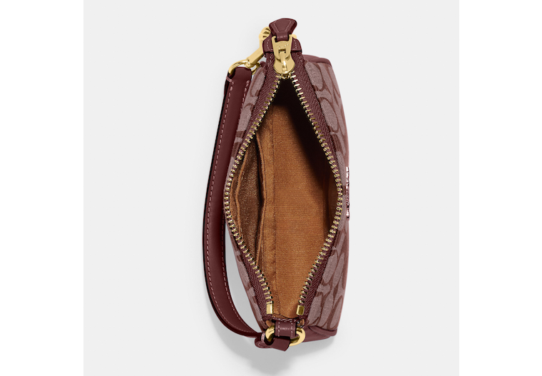 COAthtCH Classic handbags