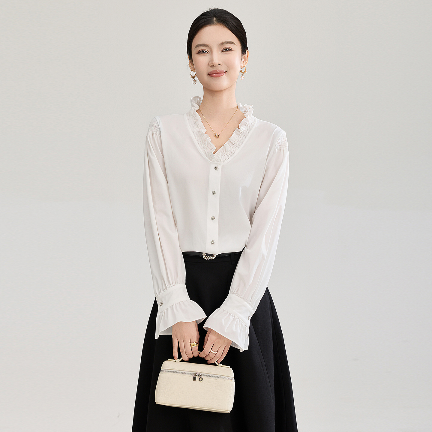 Women's White Versatile Shirt Spring V-Neck Lace Trim Three-Quarter Sleeve Top Casual Office Shirt