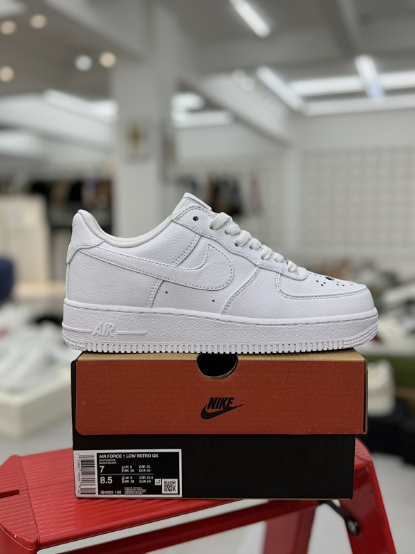 Nike Air Force 1