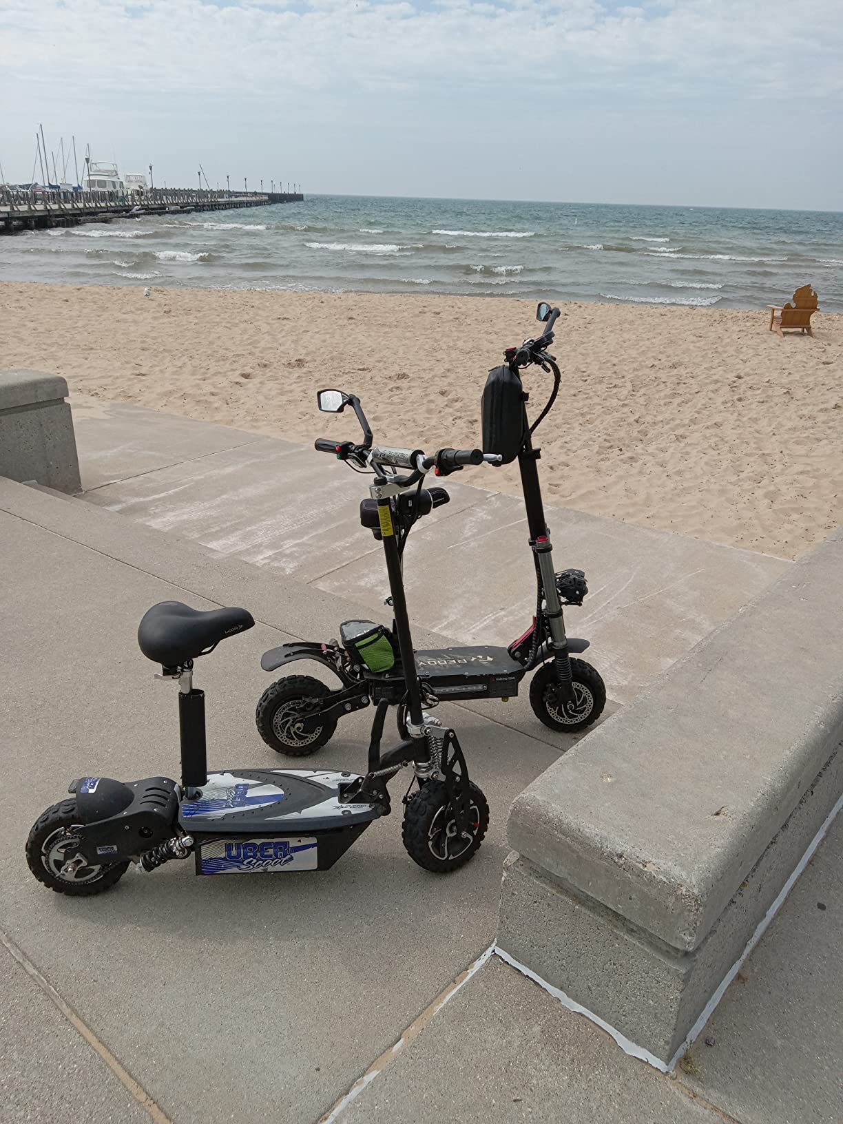 UberScoot 1600w 48v Electric Scooter, Black