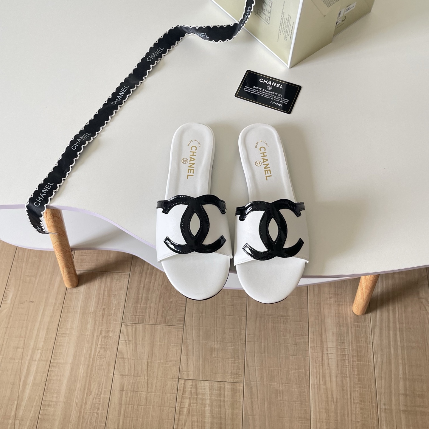 Chanel Contrast Logo Slide Sandals - Black & White