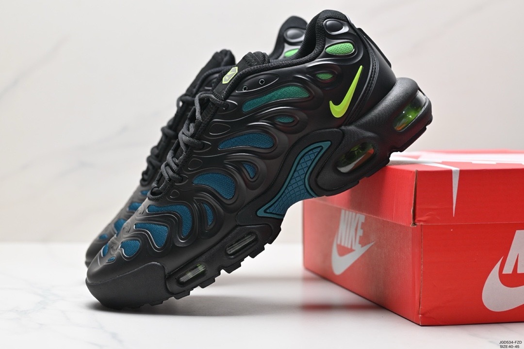 Air Max Plus Drift 10