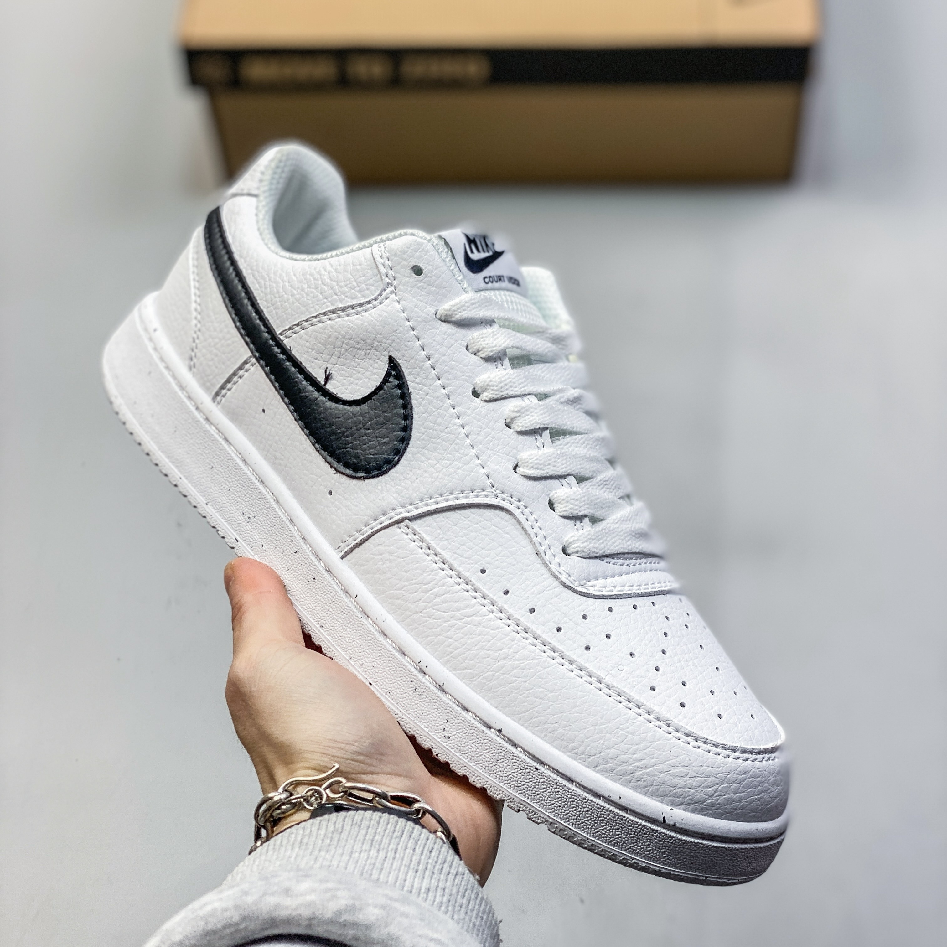 Nike Court Vision Low