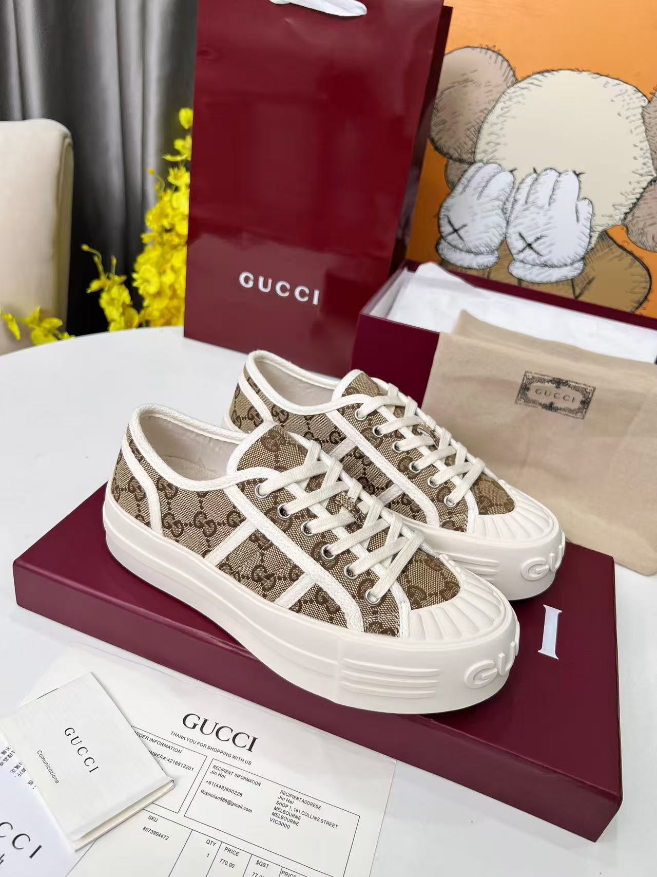 Gucci classic canvas shoes