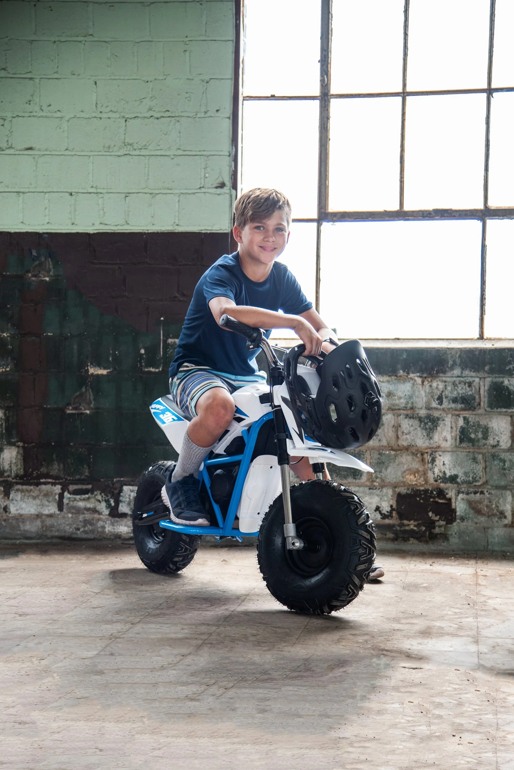 Huffy CR8-R 36V Electric Mini Bike, White
