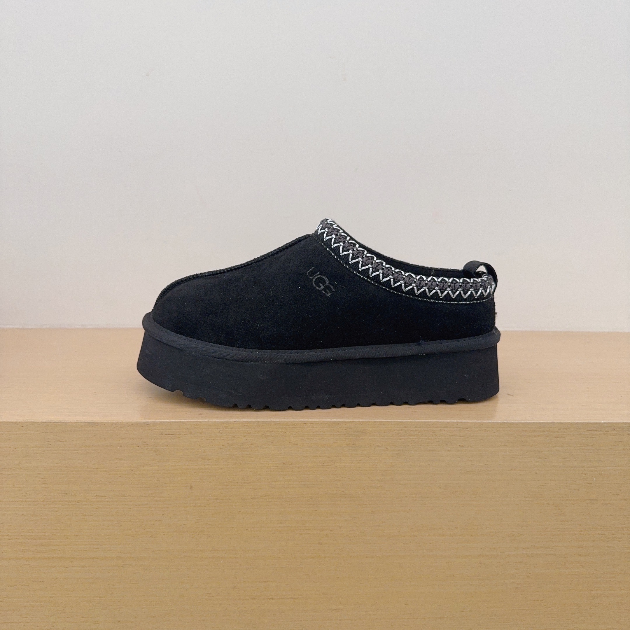 UGG Kids Ethnic-Style Platform Slippers