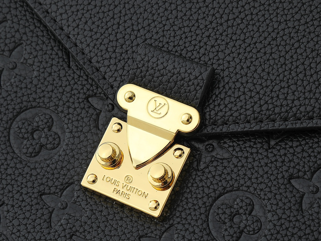 LV Hobo Métis handbag