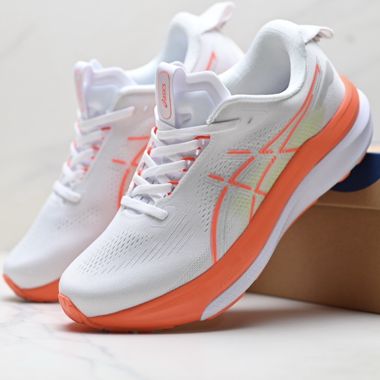 ASICS Gel-Kayano 33
