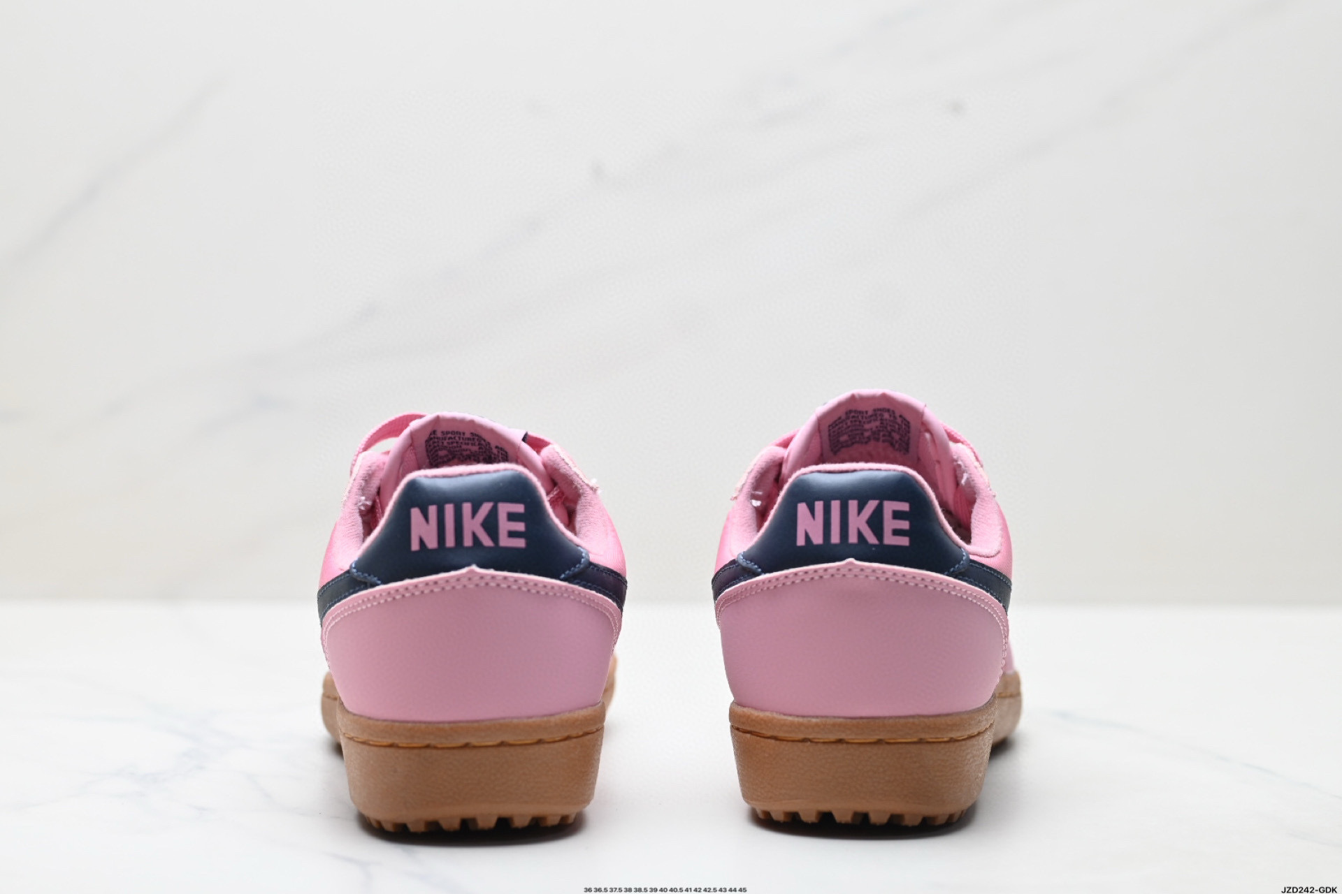 Nike Field General 82