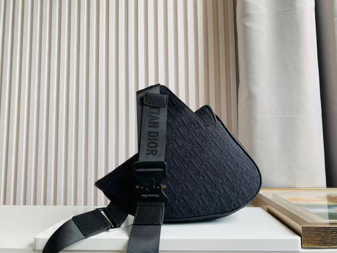 Dior Men's SADDLE Crossbody Bag for Men and Women's Body
