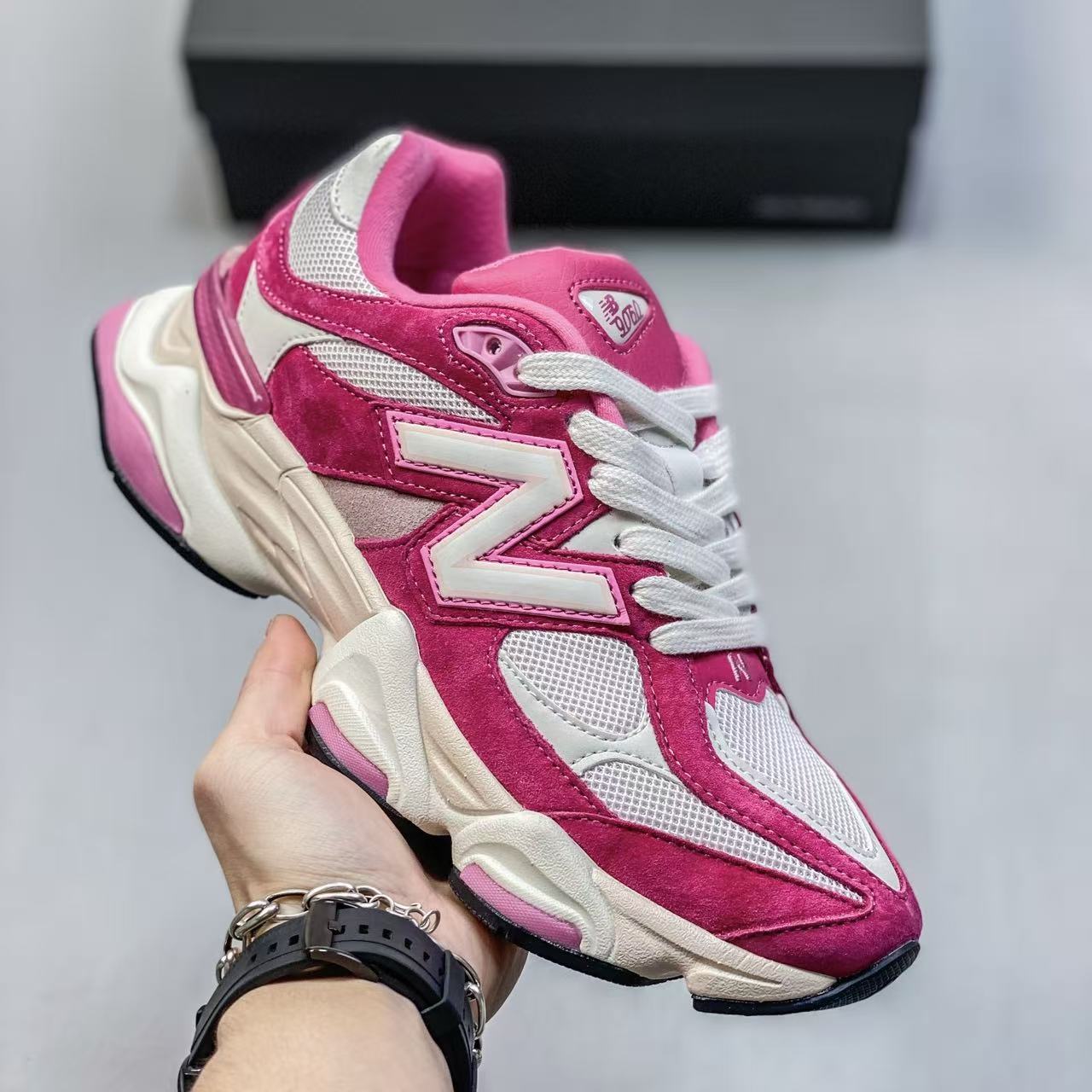 New Balance 9060