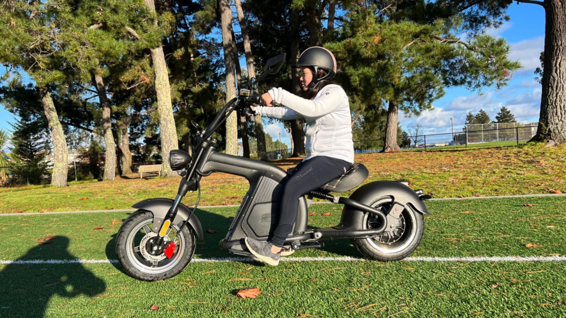Eahora M8 2000W 37MPH Electric Moped for Adults Street Legal