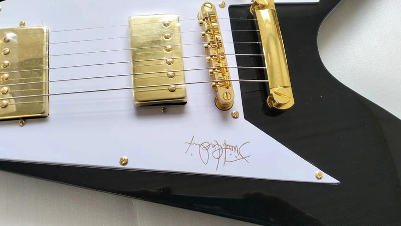 Jimi Hendrix Flying V Black Electric Guitar Gold Hardware 6 Strings Top
