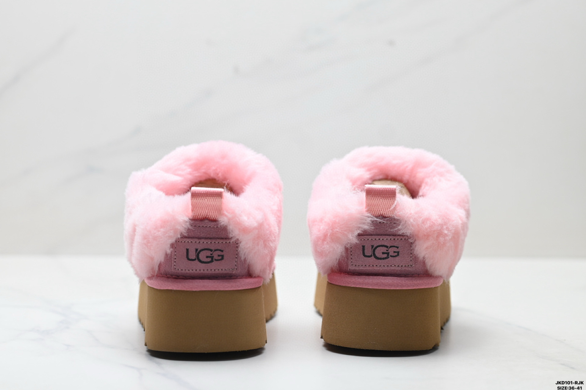 UGG Classic Clear Mini Detail 17