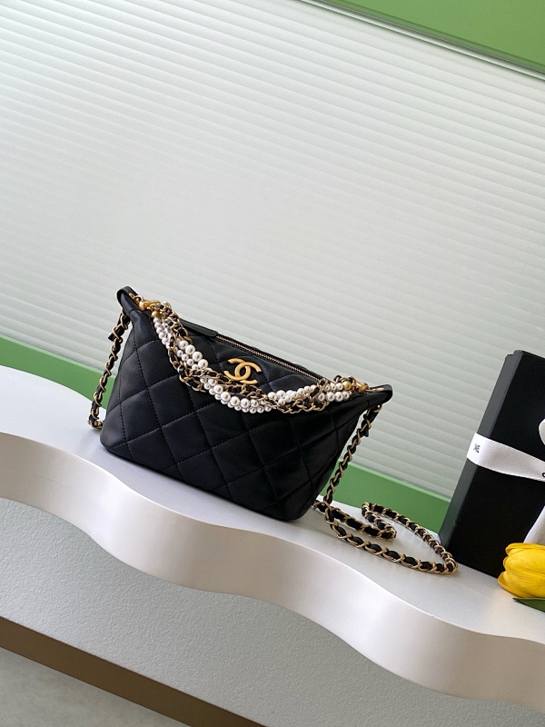 Chanel Chain Bag Small