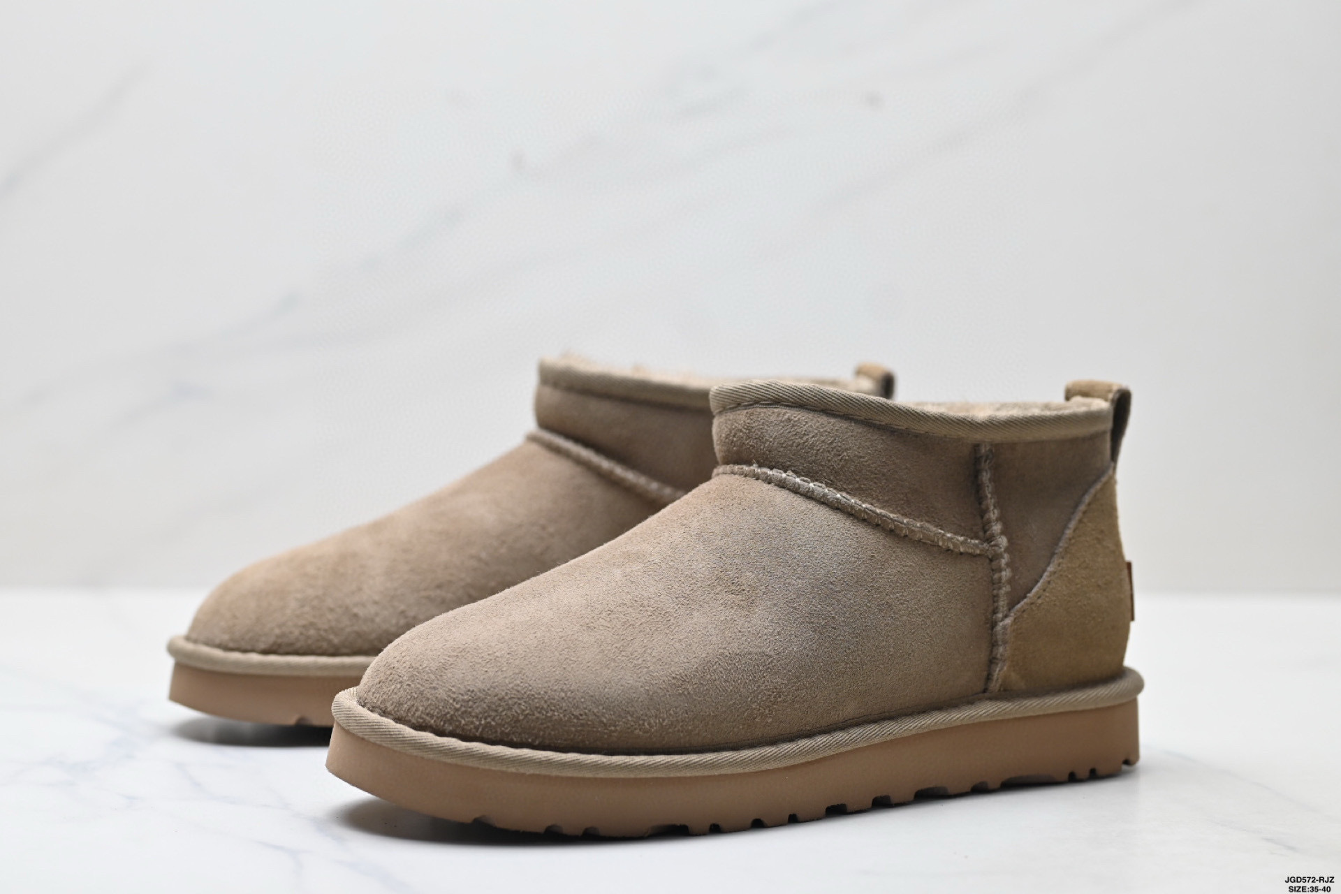 UGG Classic Ultra Mini Detail 31