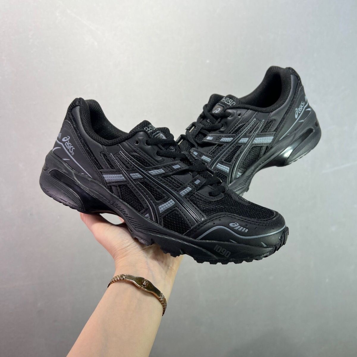 ASICS Gel-1090