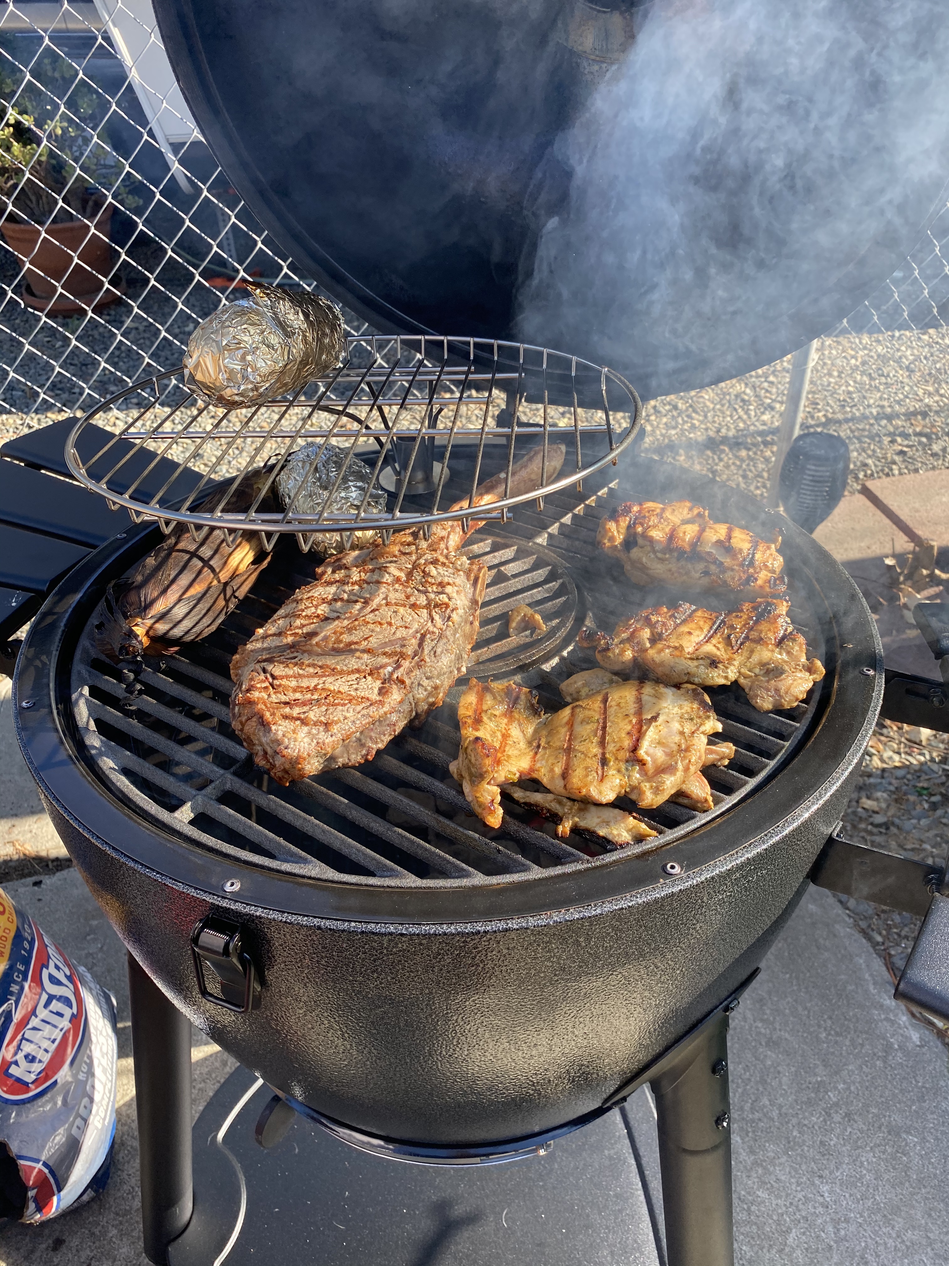 Char-Griller E16620 Akorn Kamado Charcoal Grill