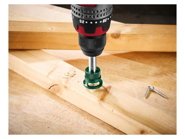 Foret d’amorçage avec fraise conique ou Fraise conique à chanfreiner