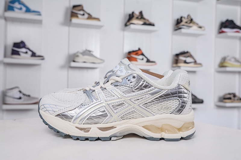 ASICS Running Shoes product