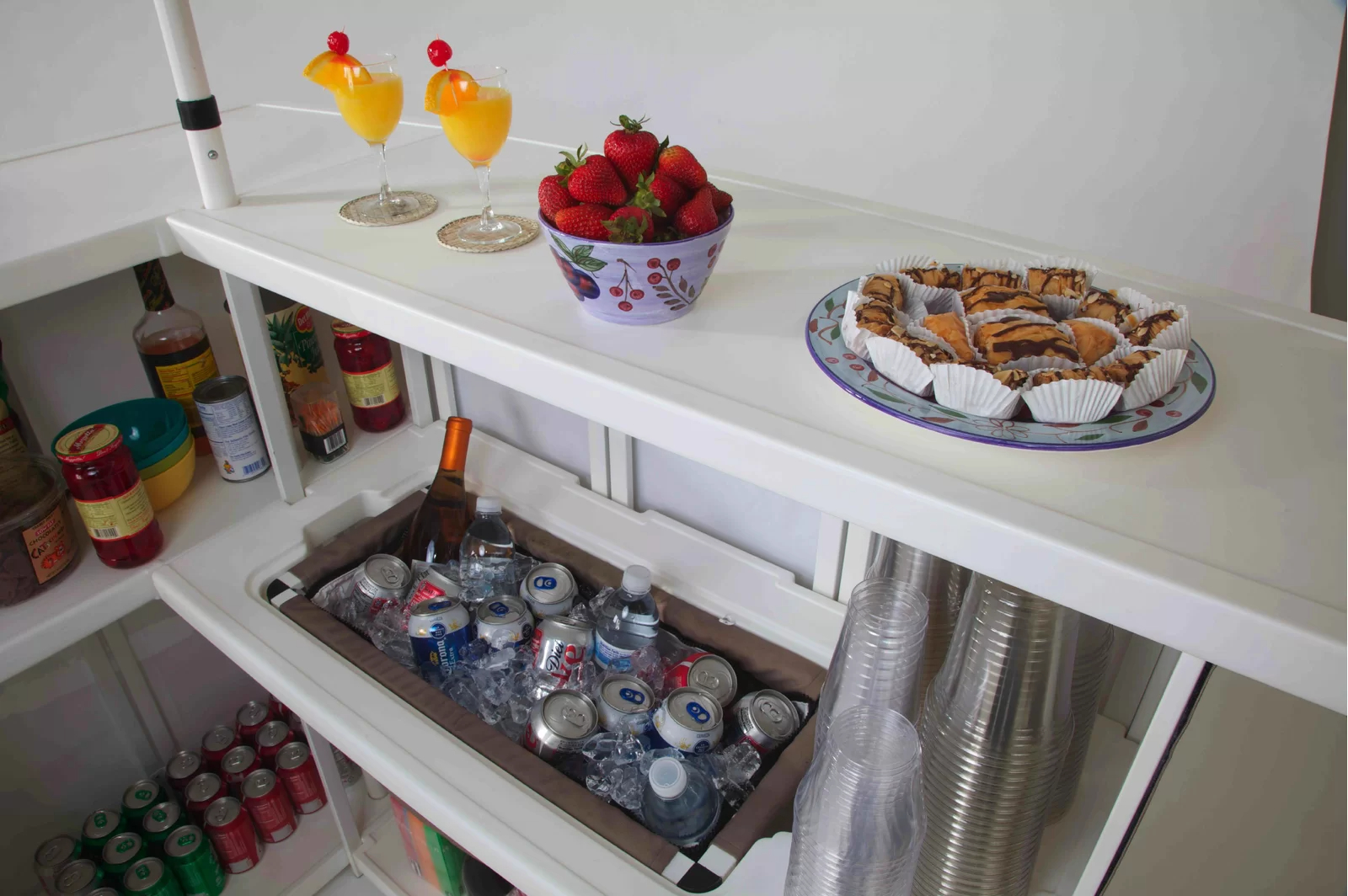 Waller Tiki Bar Set
