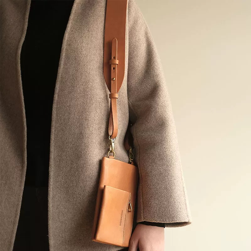 Square zipper crossbody bag