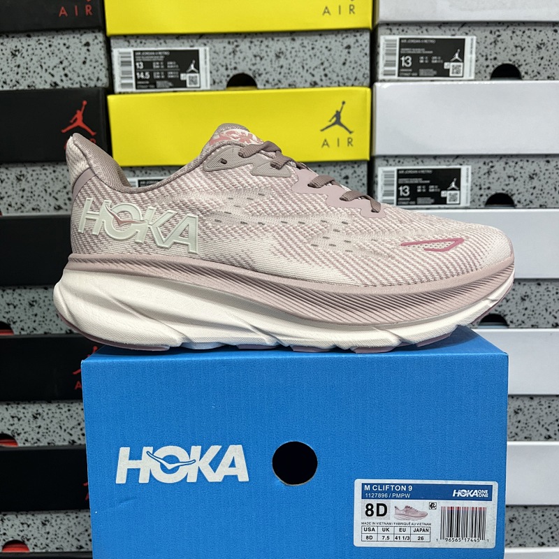 Hoka Clifton 9 Sneakers