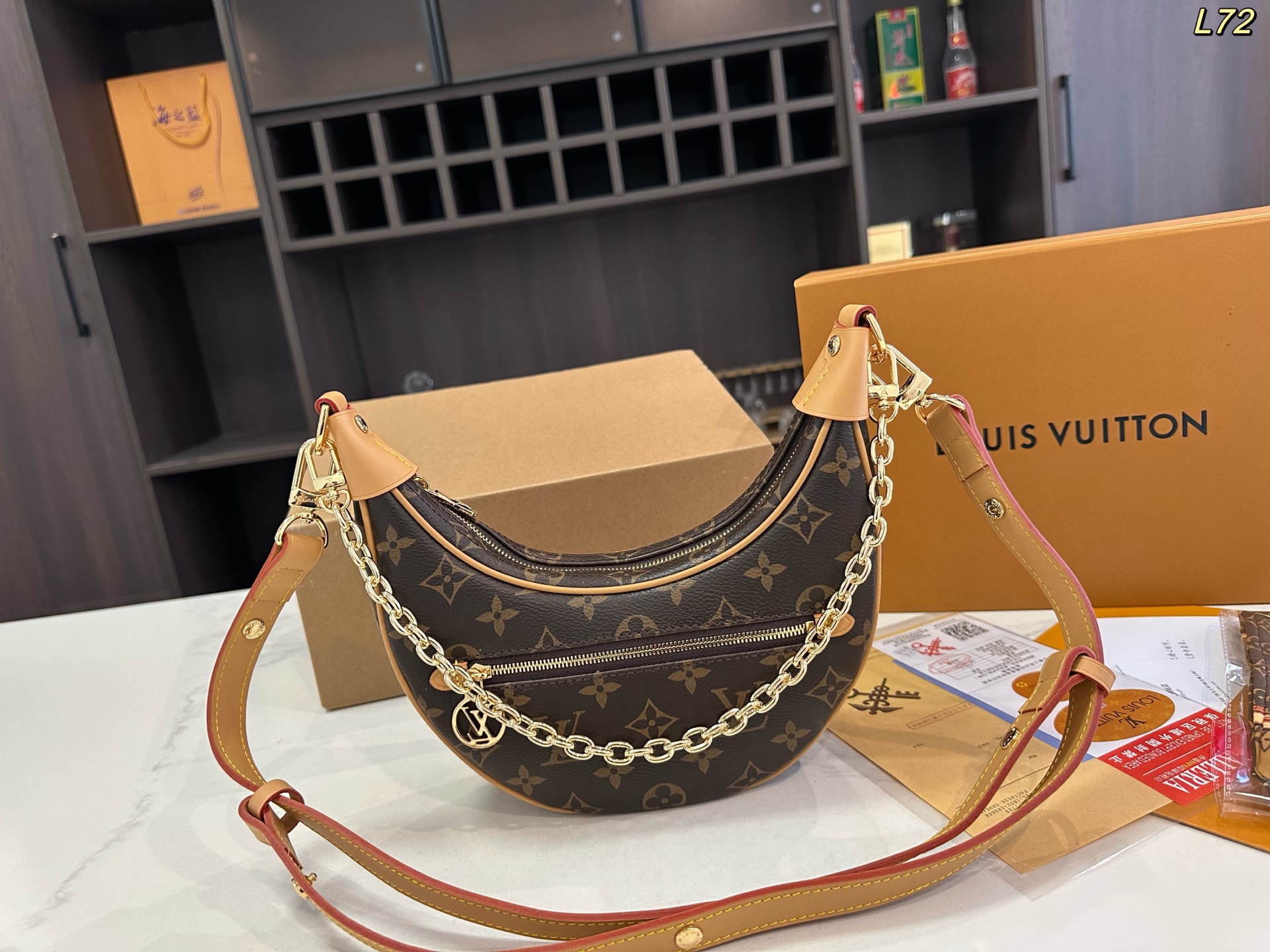 LV pea-shaped bag  underarm bag  crescent-shaped bag
