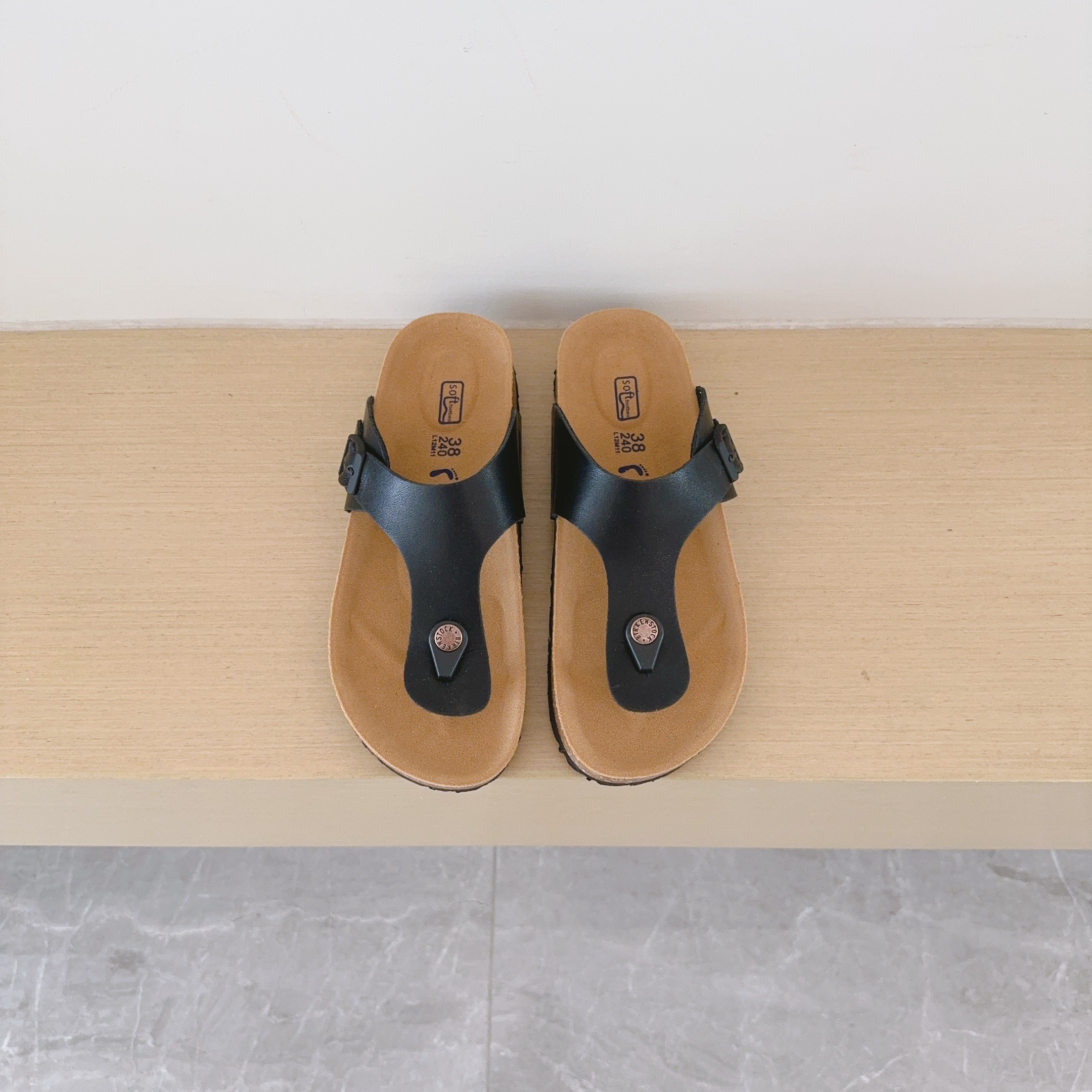 UGG Footwear Style 050