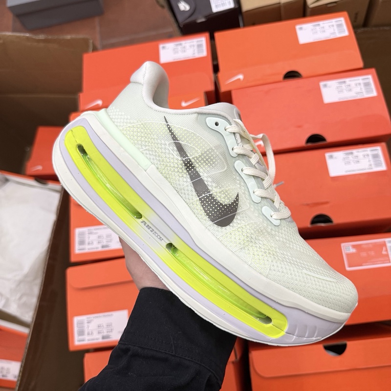 Nike Vomero Premium