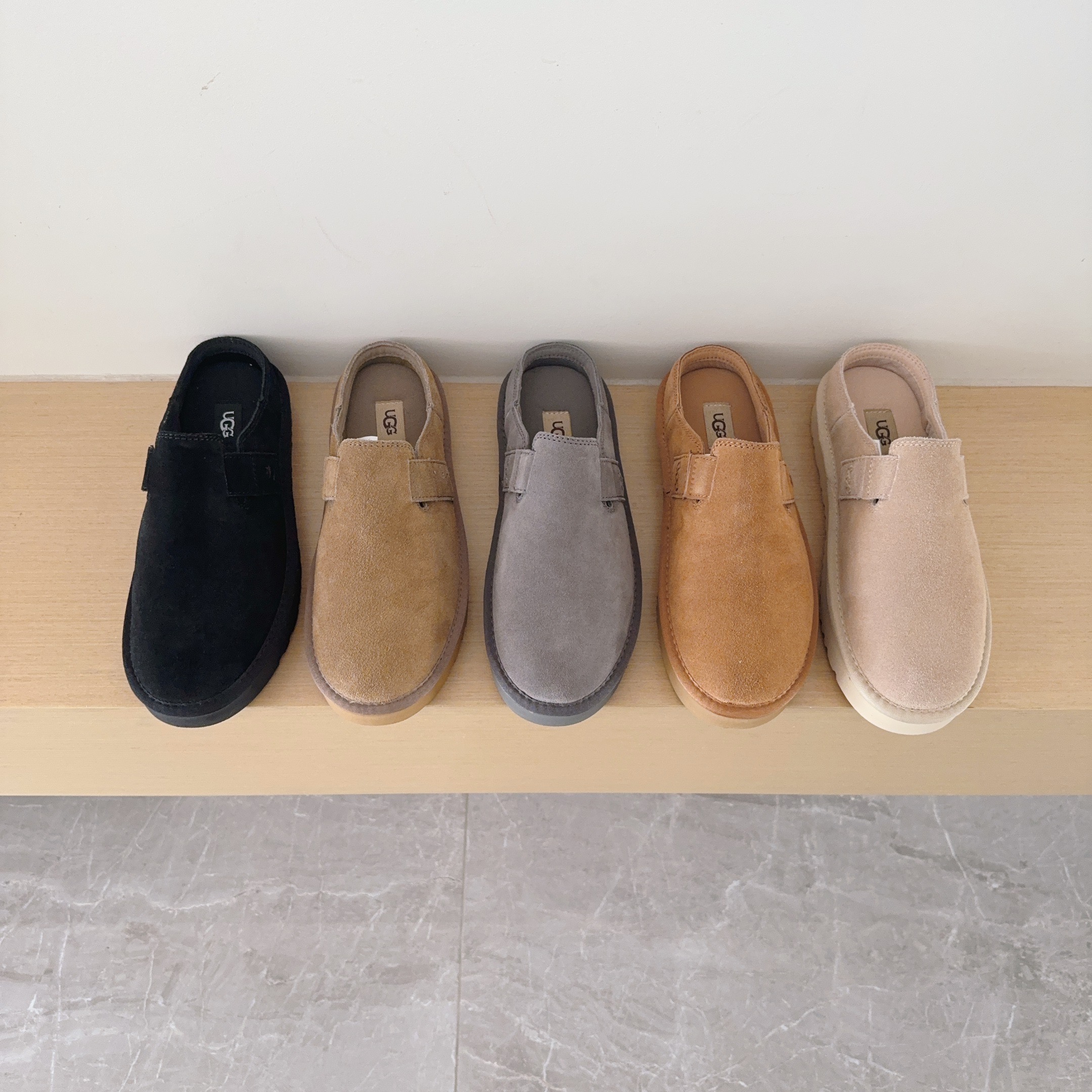 UGG Footwear Style 072