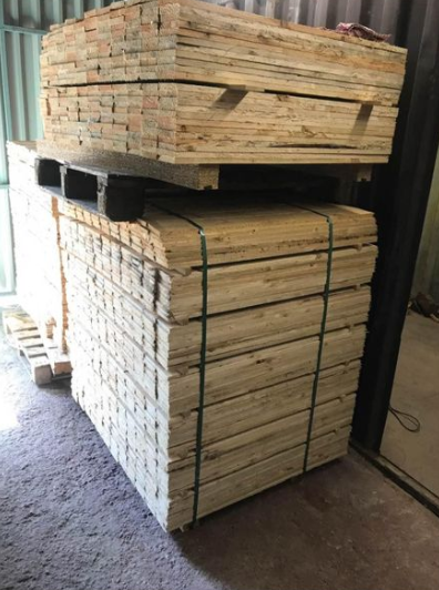 Wood versatile folding moisture-proof garden guardrail