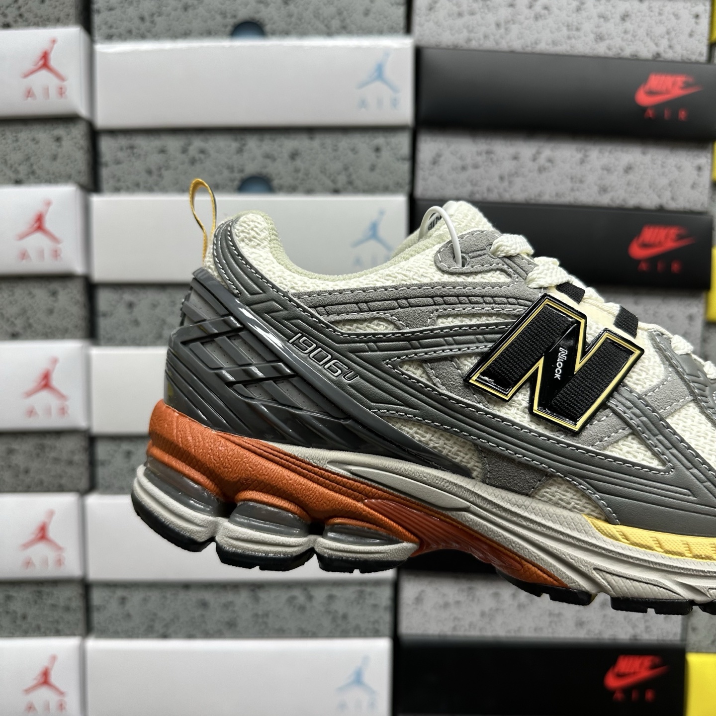 New Balance 1906 Sneakers detail 1