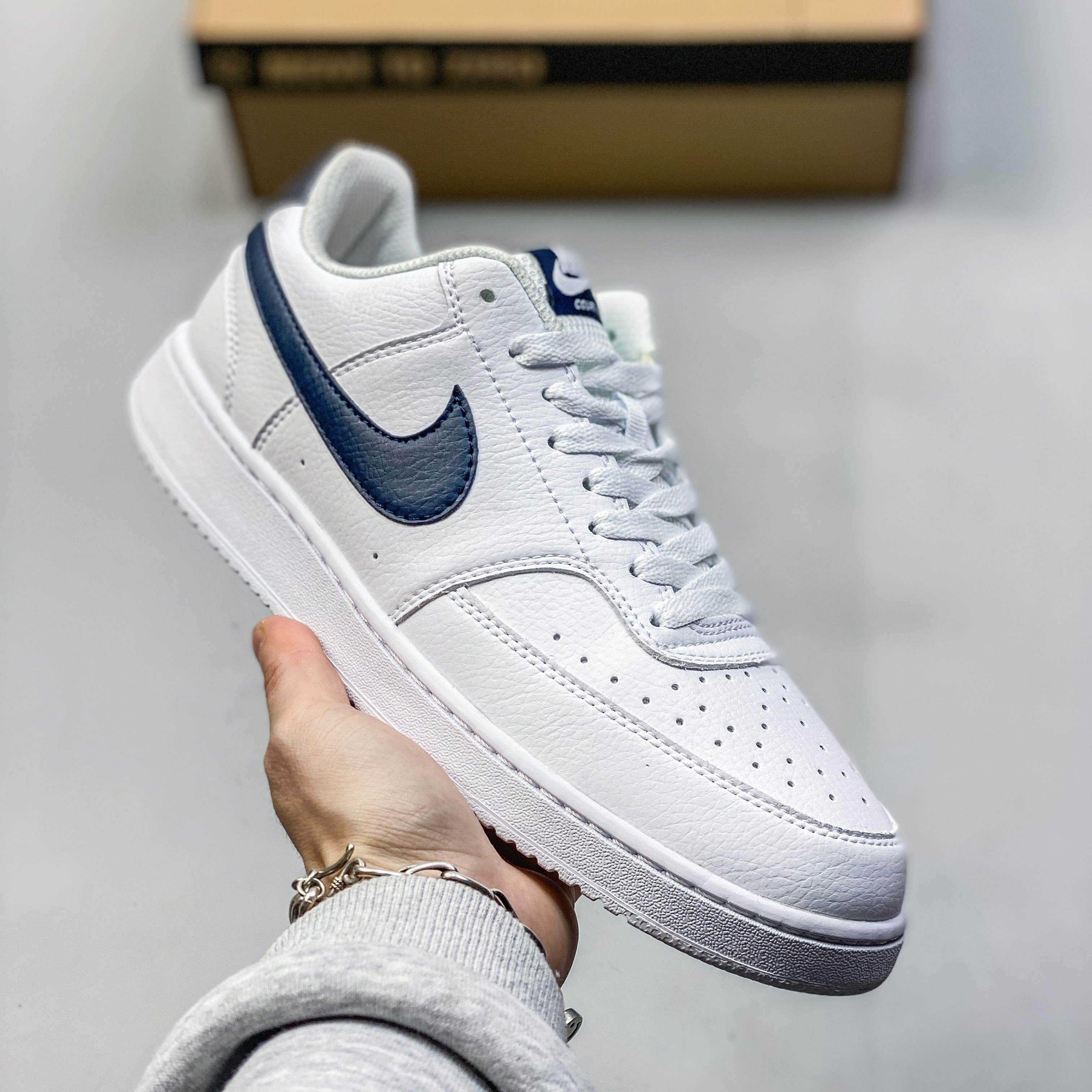 Nike Court Vision Low