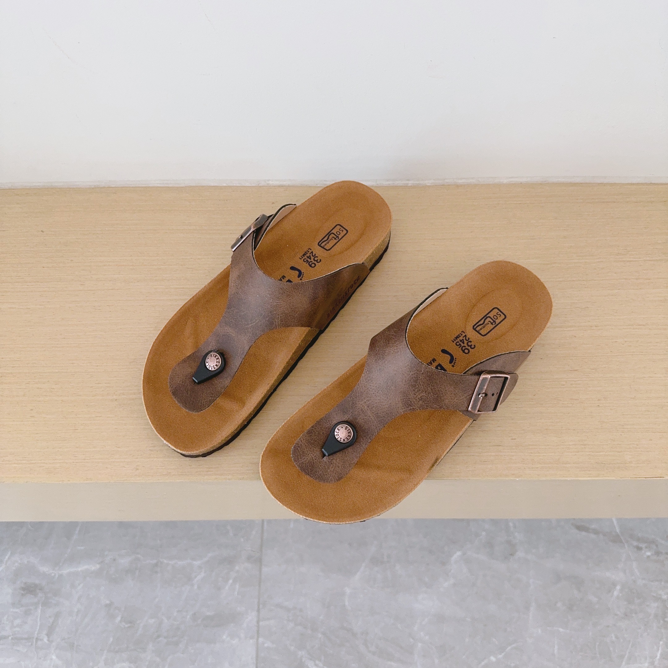 UGG Footwear Style 050