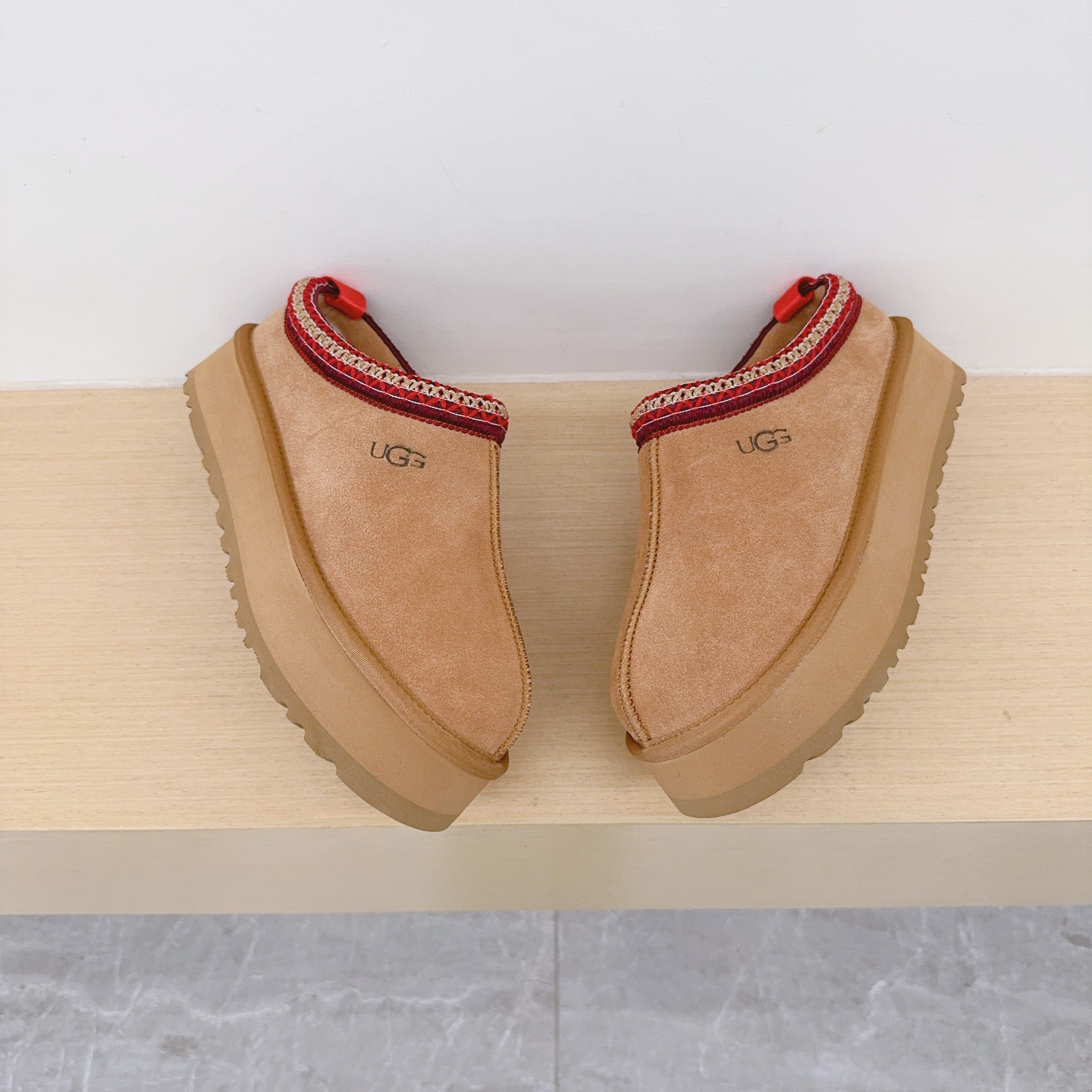 UGG Kids Ethnic-Style Platform Slippers