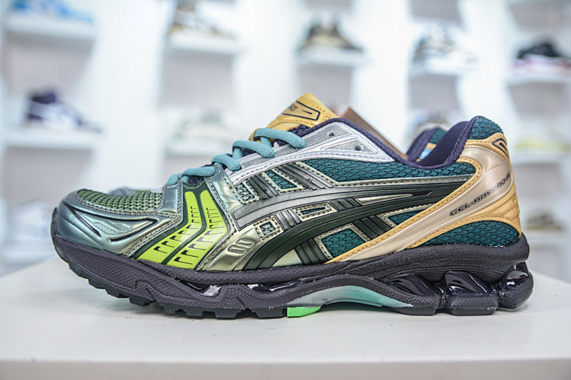 ASICS Running Shoes product