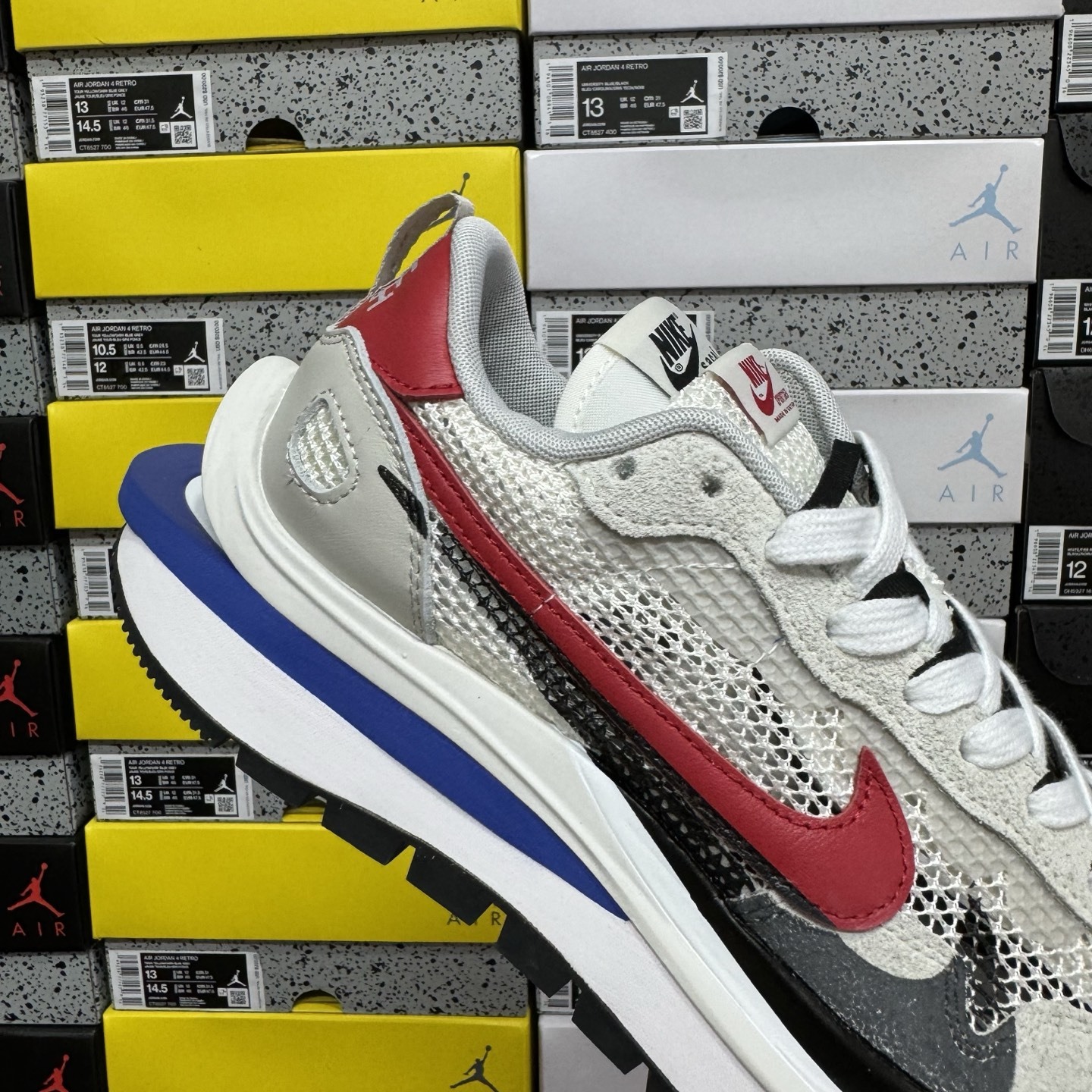 Nike x sacai Sneakers detail 2