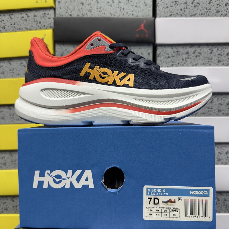 Hoka Bondi 9 Sneakers