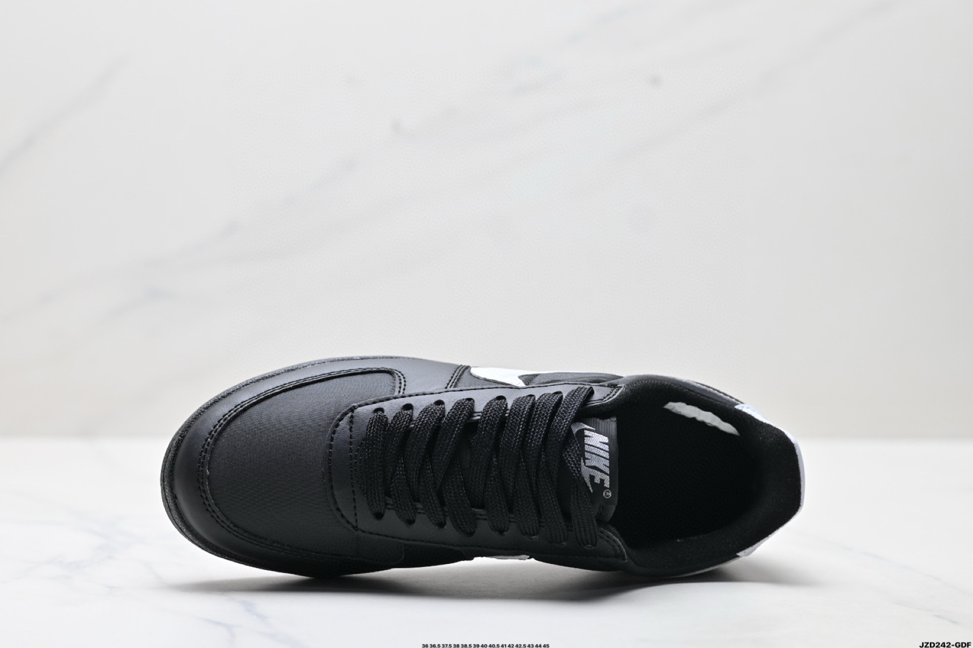 Nike Field General 82